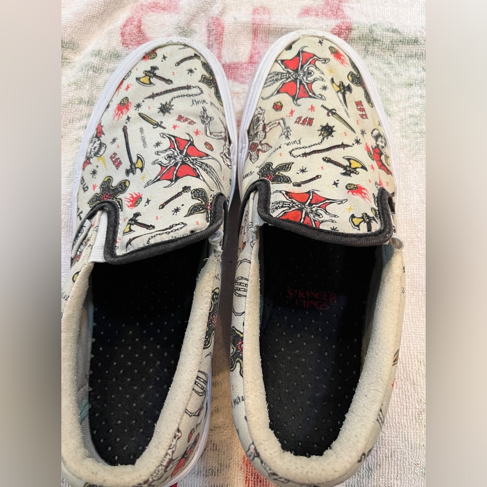 Hell fire stranger thing vans